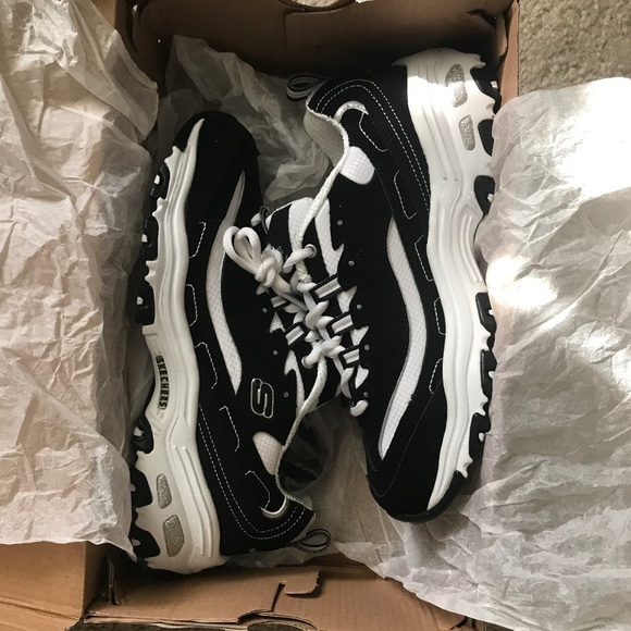 D'Lites Biggest Fan Sneaker-Women - Picture 7 of 9